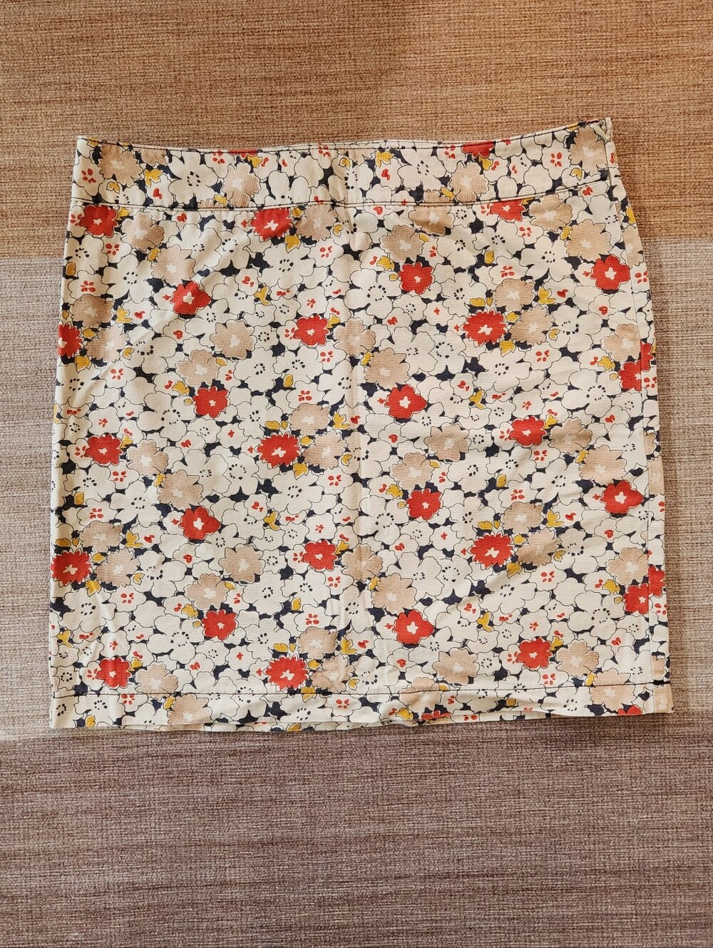 Anne Taylor Loft floral print miniskirt